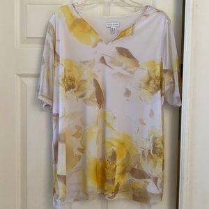 Susan Graver printed mesh short sleeve lined top.